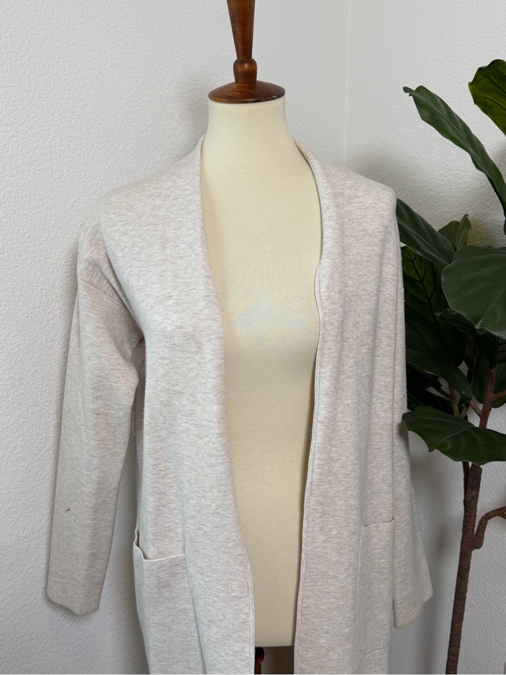 Aritzia Light Beige Open-Front Long Cardigan - Picture 3 of 16